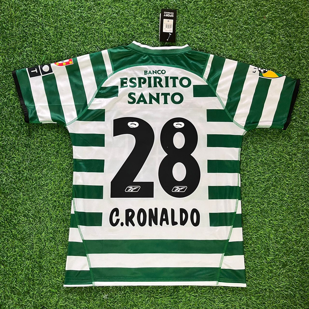 Cristiano Ronaldo 28 – Sporting CP Lisbon 2001–2003 Retro Kit Jersey – | | – Back View
