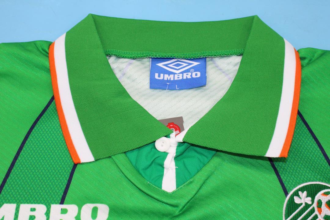 Ireland Retro Football Legend Jersey – Troy Parrott – Detailed View