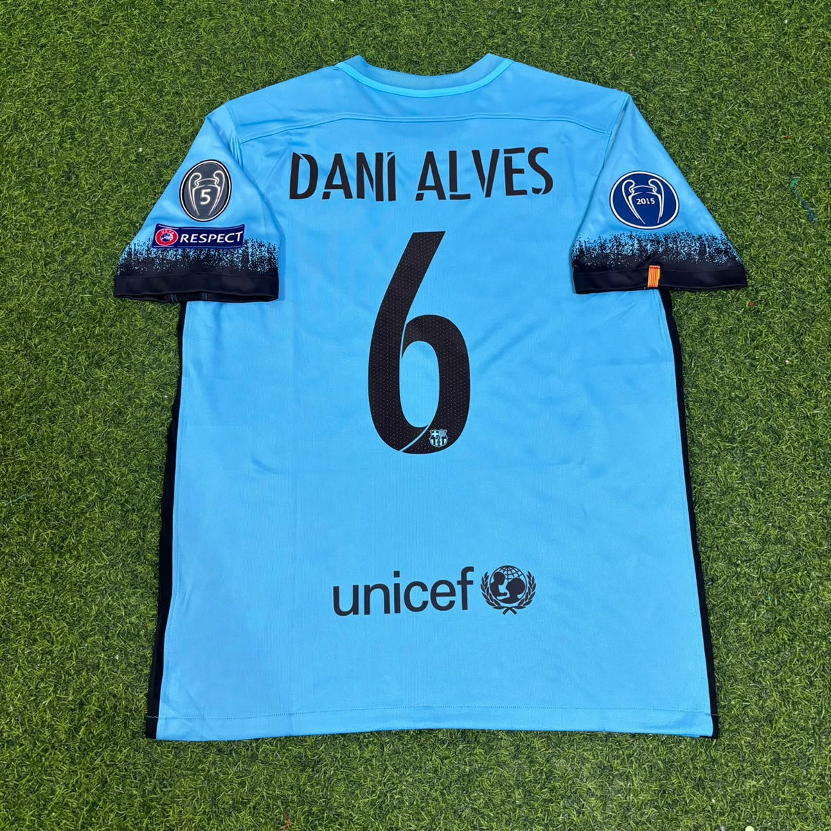 Dani Alves Barcelona 2015/2016 Retro Football Jersey – Back View
