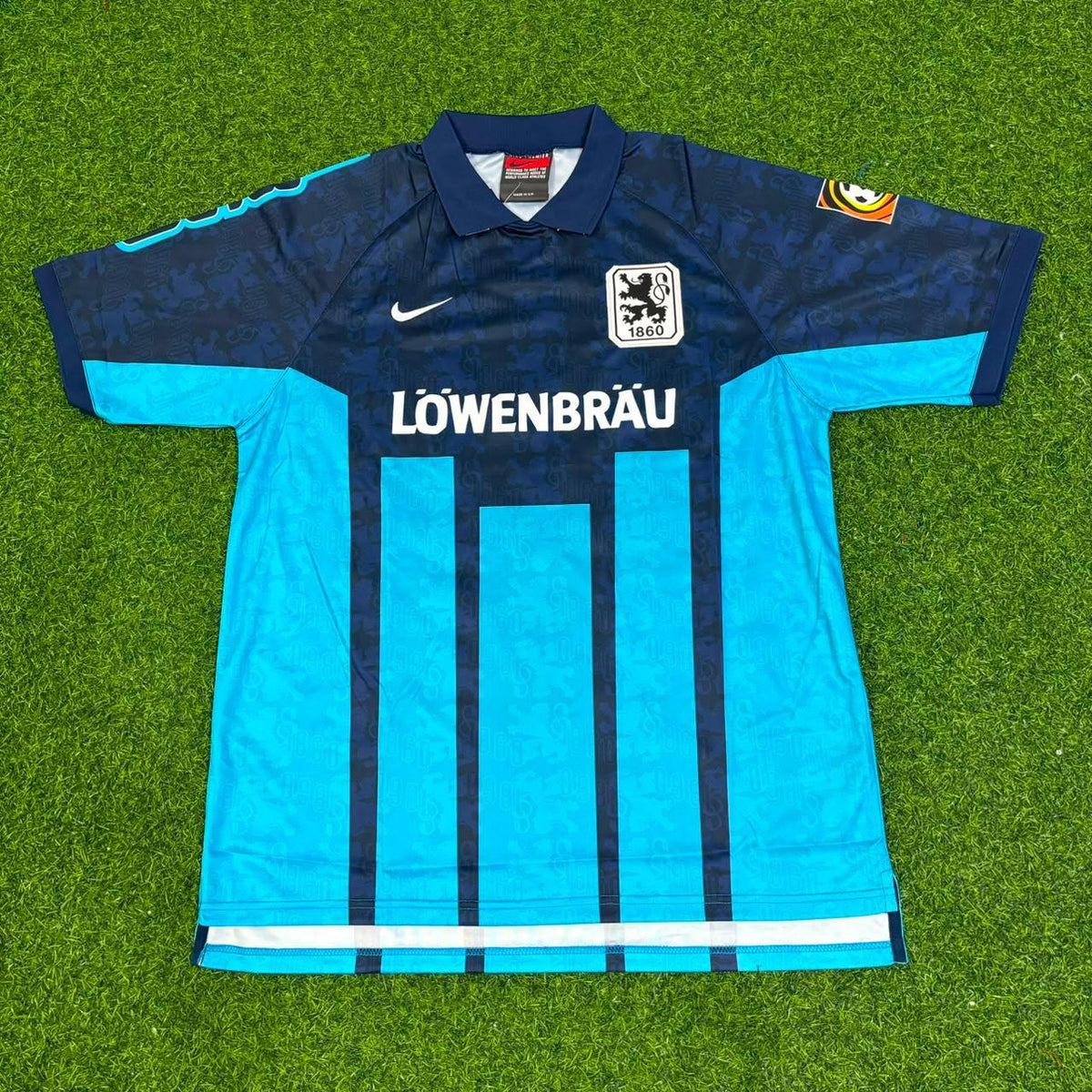 Daniel Borimirov TSV 1860 München Blaues Heim Retro – Front View