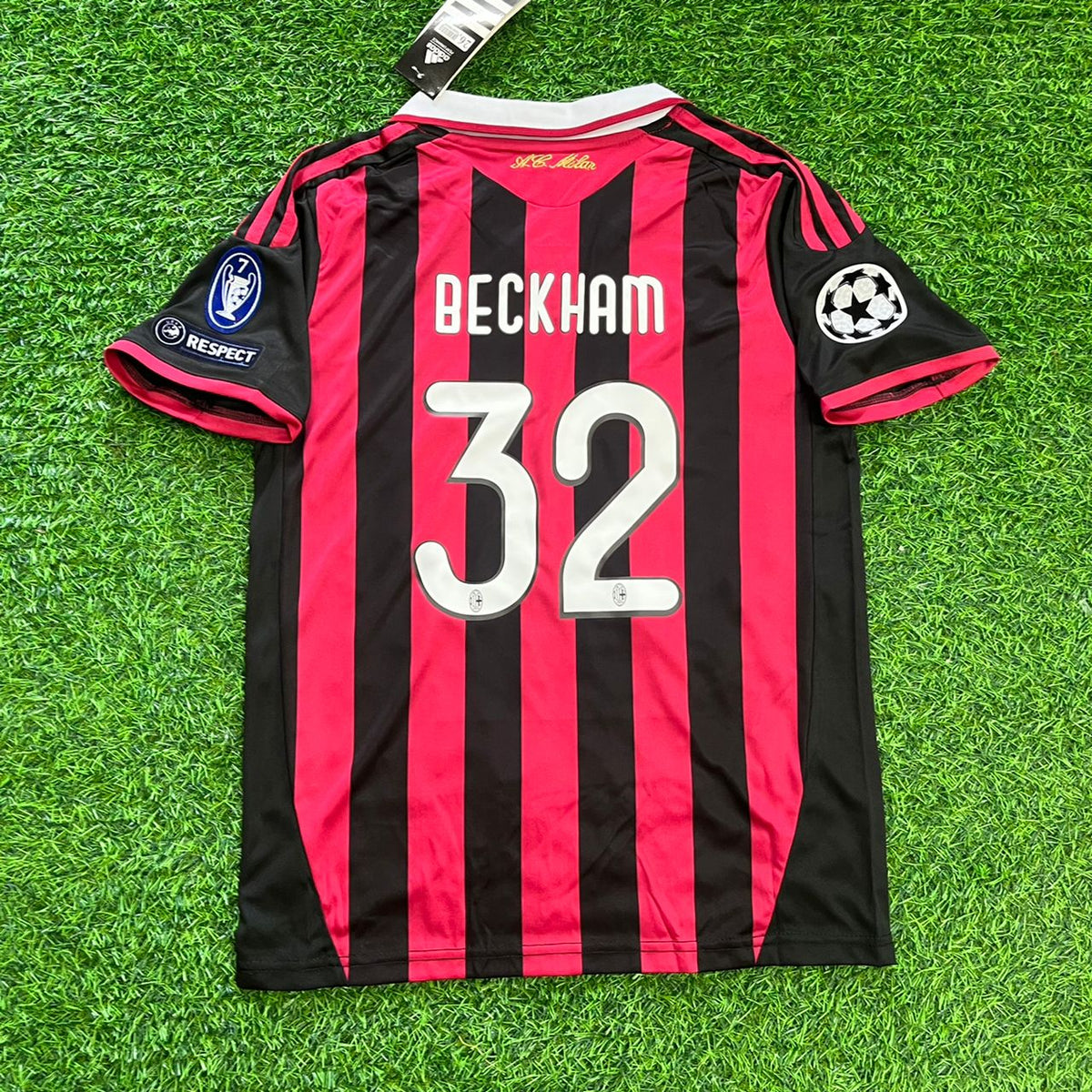 2009/10 David Beckham 32 - AC Milan Football Jersey – Back View