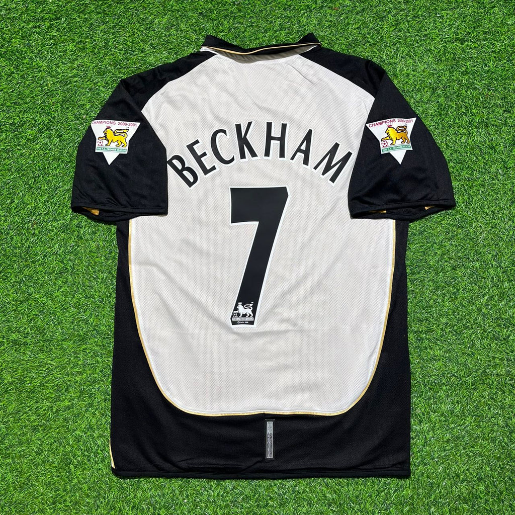 2001/02 David Beckham #7 Manchester United Reversible Retro Football Jersey – Back View