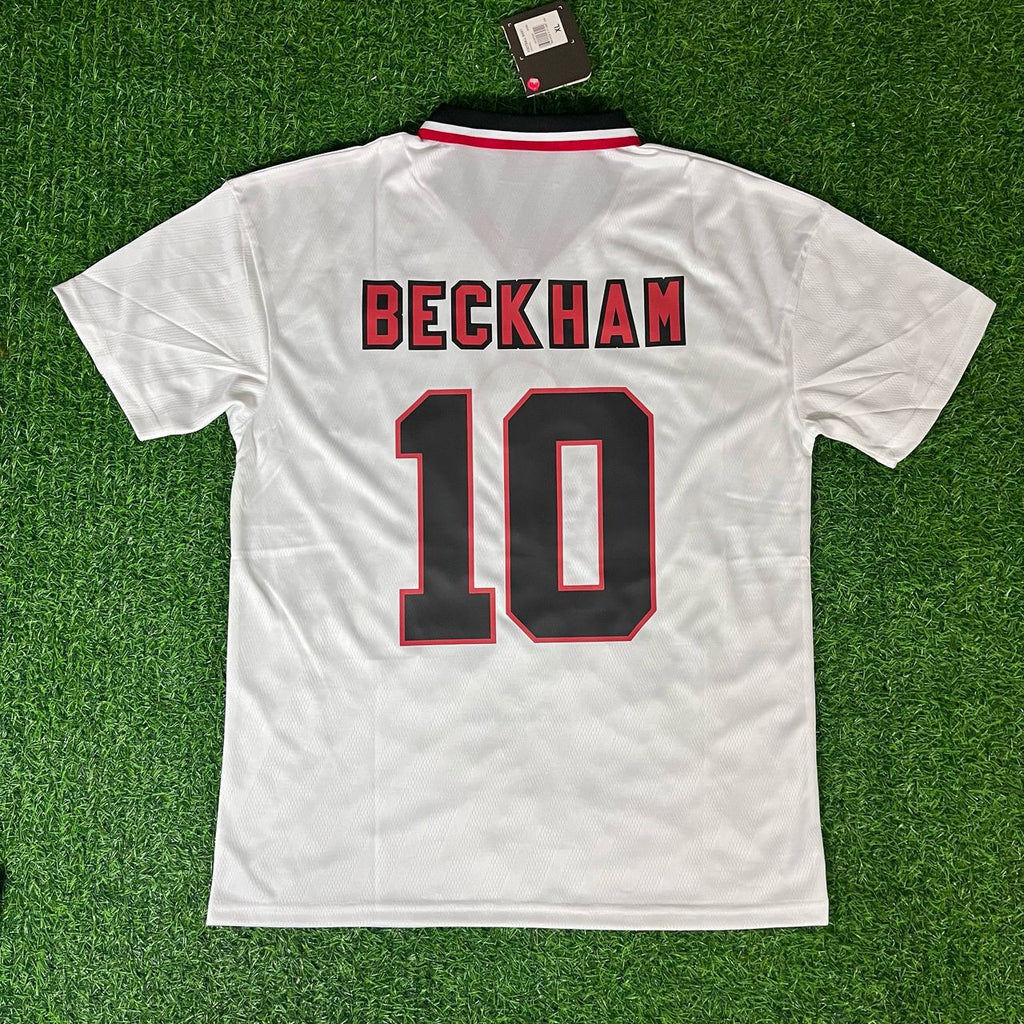 David Beckham #10 – Manchester United 1996/97 White Retro Jersey – Back View