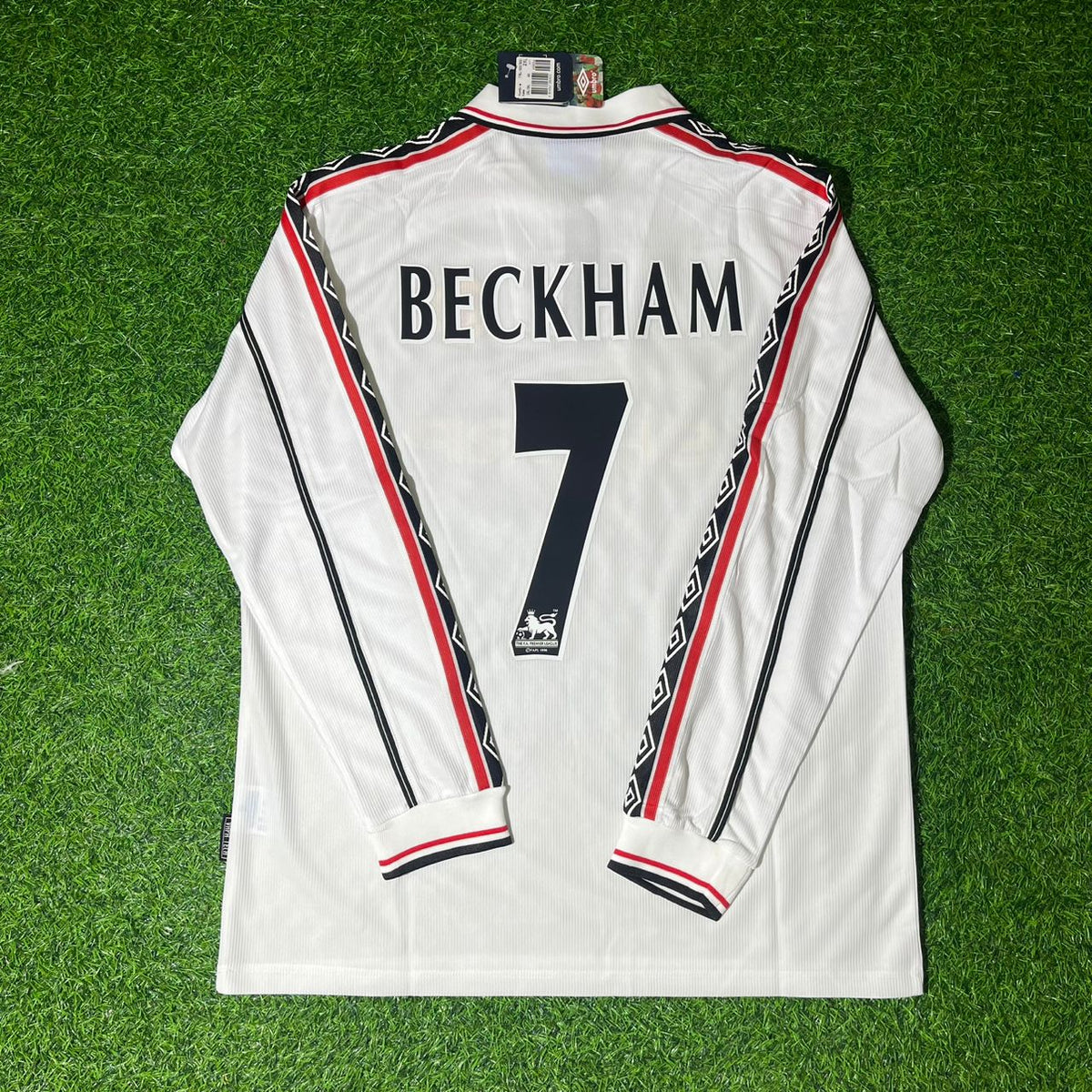 David Beckham Manchester United 1999 White Long Sleeve Retro Football Jersey – Back View