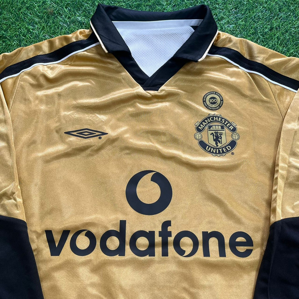 David Beckham #7 Manchester United 01/02 Reversible Away Shirt Retro Jersey – Detailed View