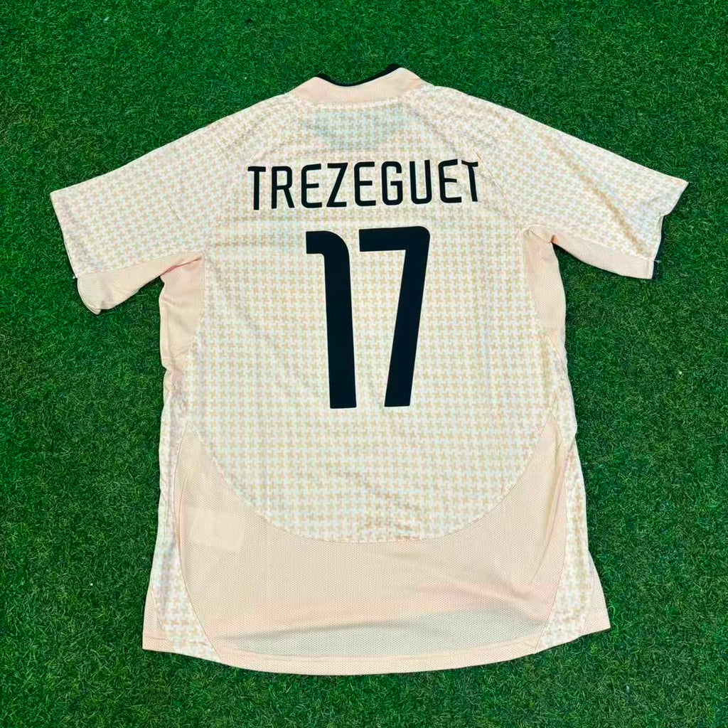 Juventus 2003/2004 Away Retro Football Jersey – David Trezeguet 17 – Back View