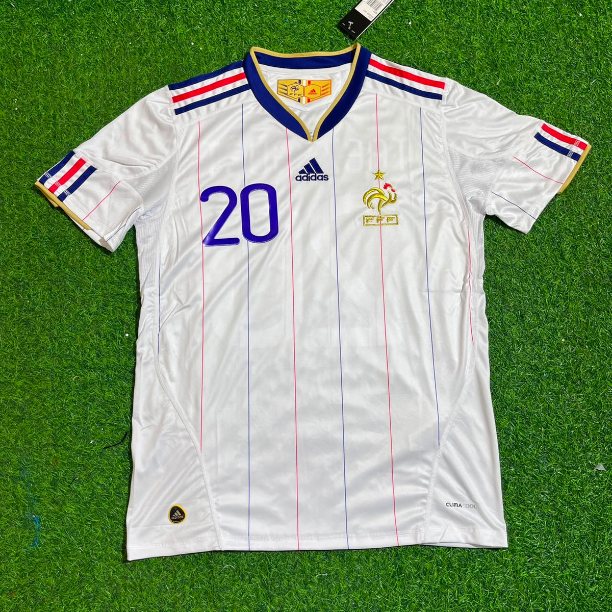 France EURO 2004 Retro Football Jersey – David Trezeguet – Front View