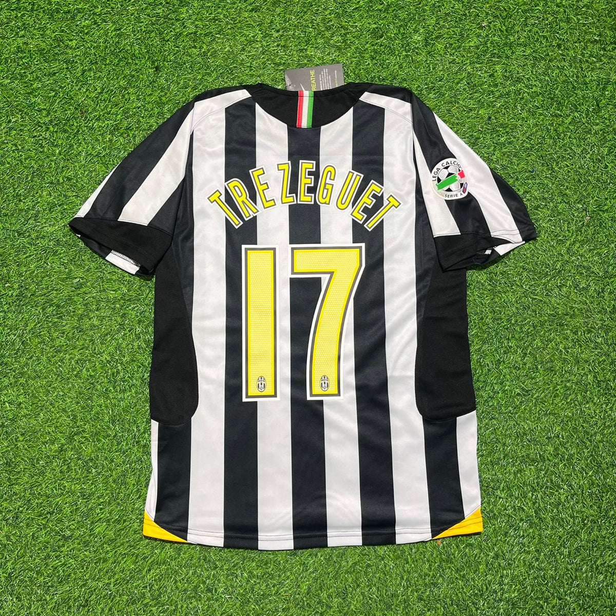David Trezeguet Juventus 2005-2006 Retro Jersey | Kit | | – Back View