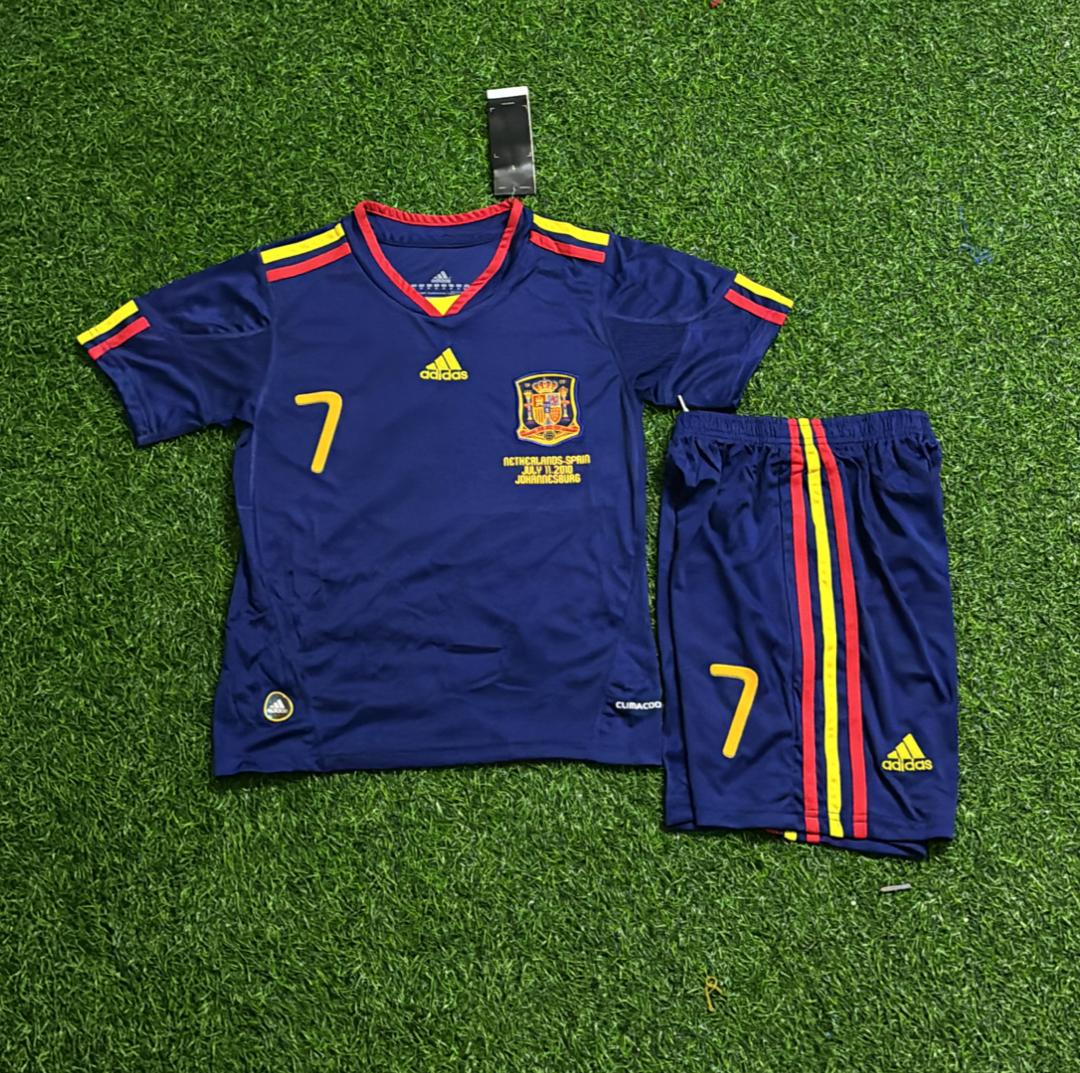 David Villa Spain 2010 World Cup Final Kids Retro Football Jersey – Front View