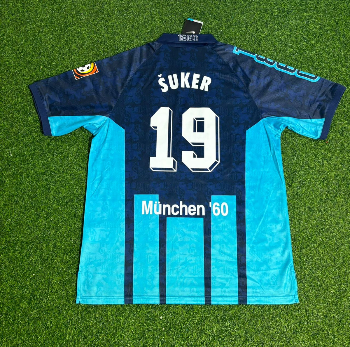 Davor Šuker TSV 1860 München Blaues Heim Retro – Back View