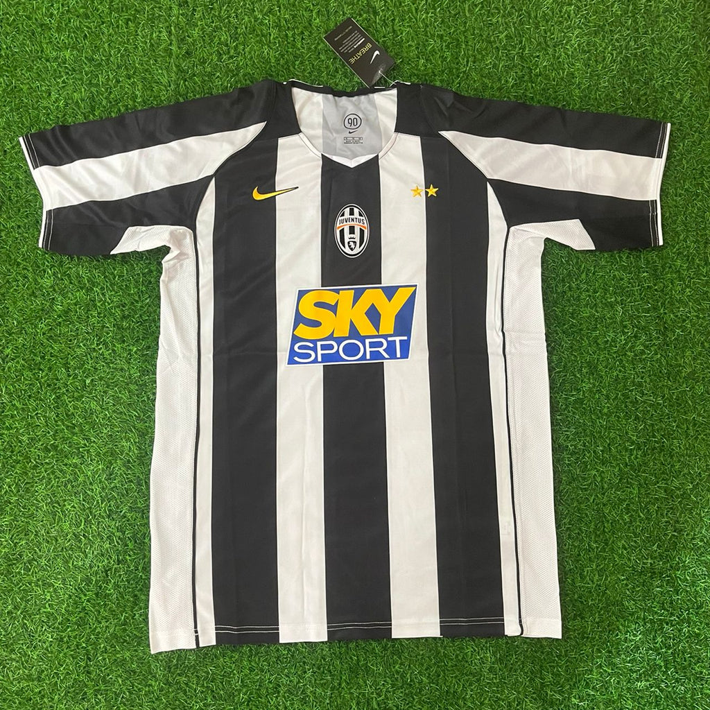 2004/05 Alessandro Del Piero Juventus White & Black Retro Football Jersey – Front View