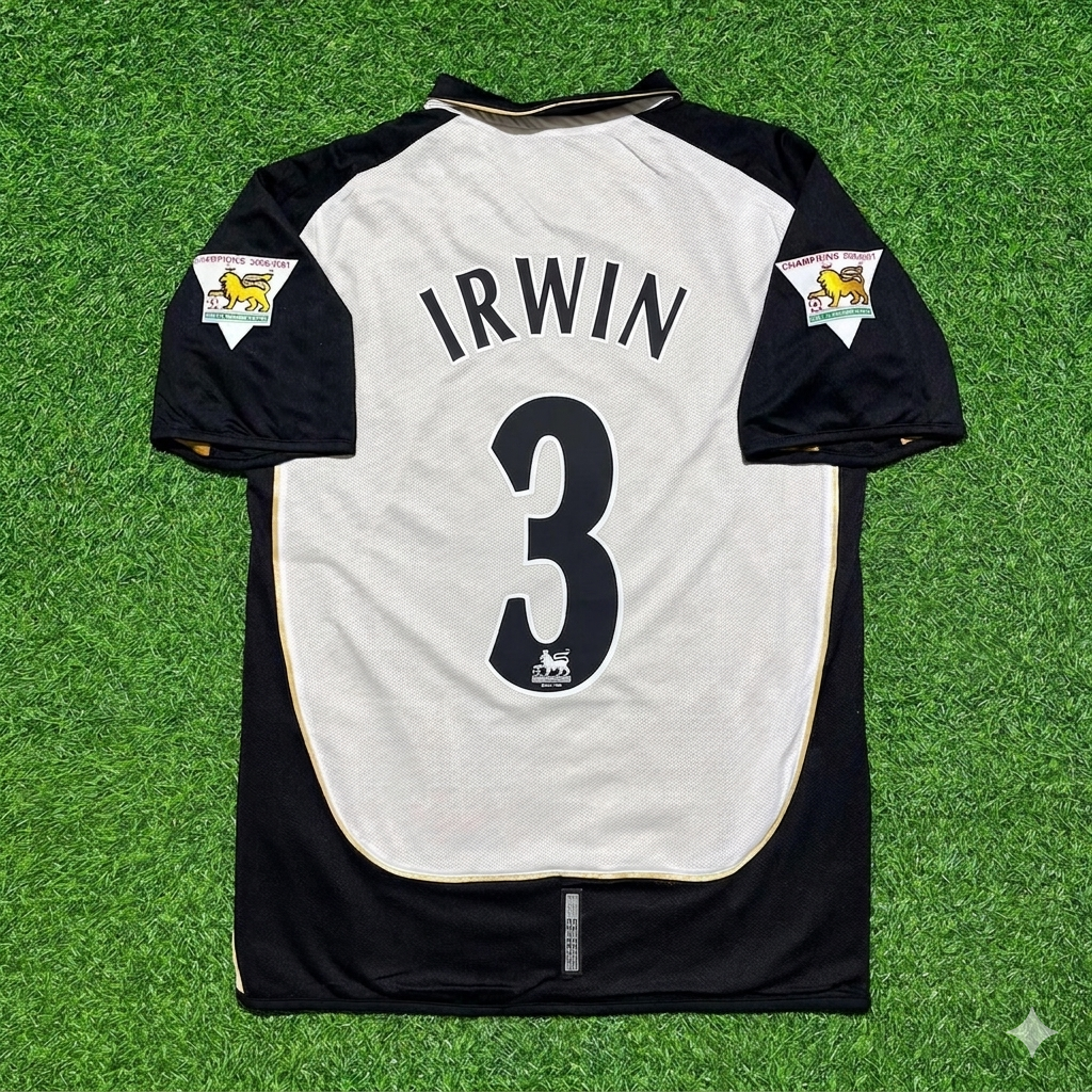 2001/02 Denis Irwin #3 Manchester United Reversible Retro Football Jersey – Back View