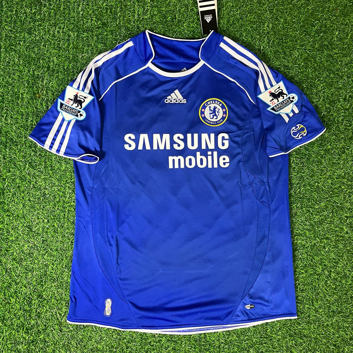 2006 Enzo Fernandez Chelsea 2008 Season Retro Football Jersey – Front View