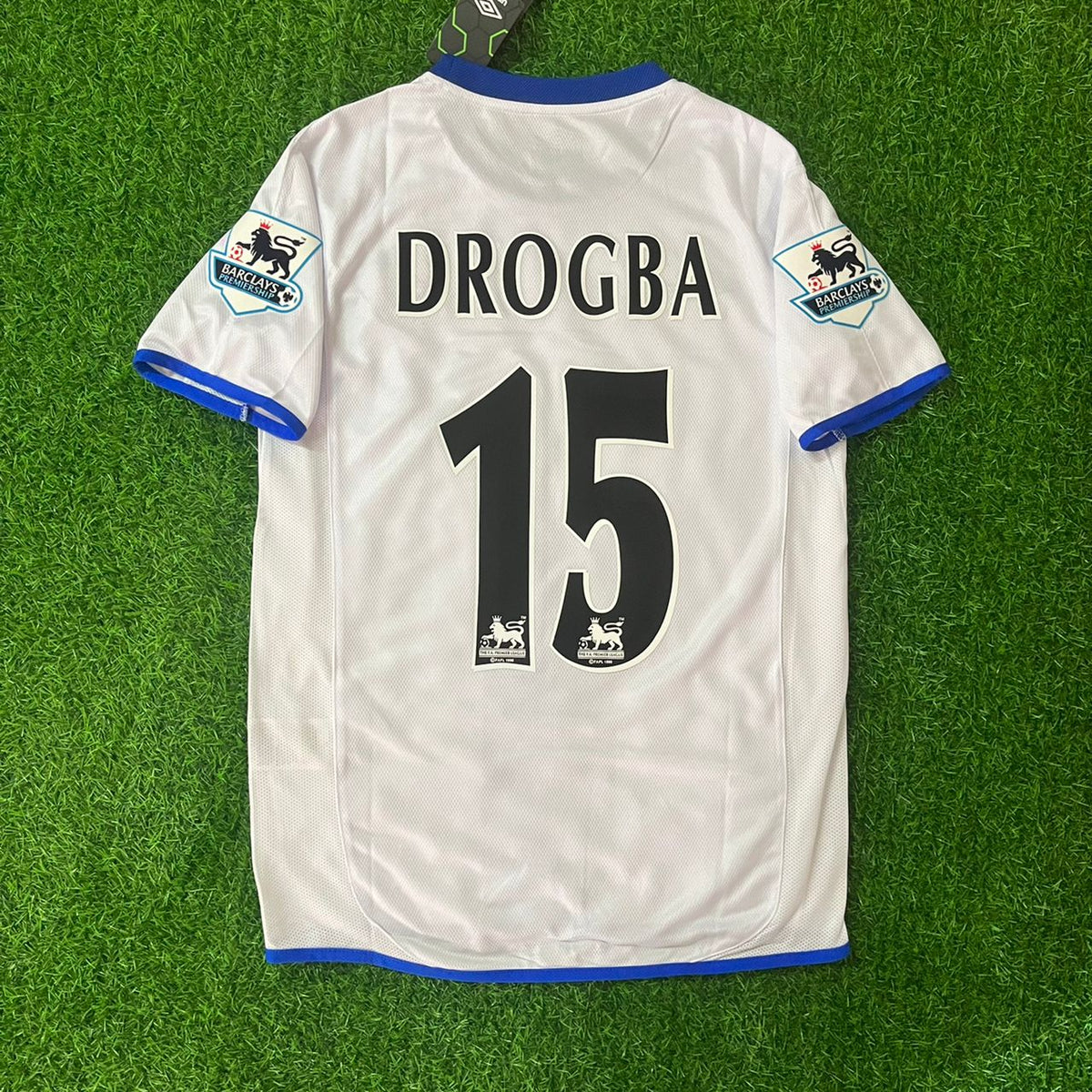 Didier Drogba Chelsea Away 2004 Retro Football Jersey – Back View