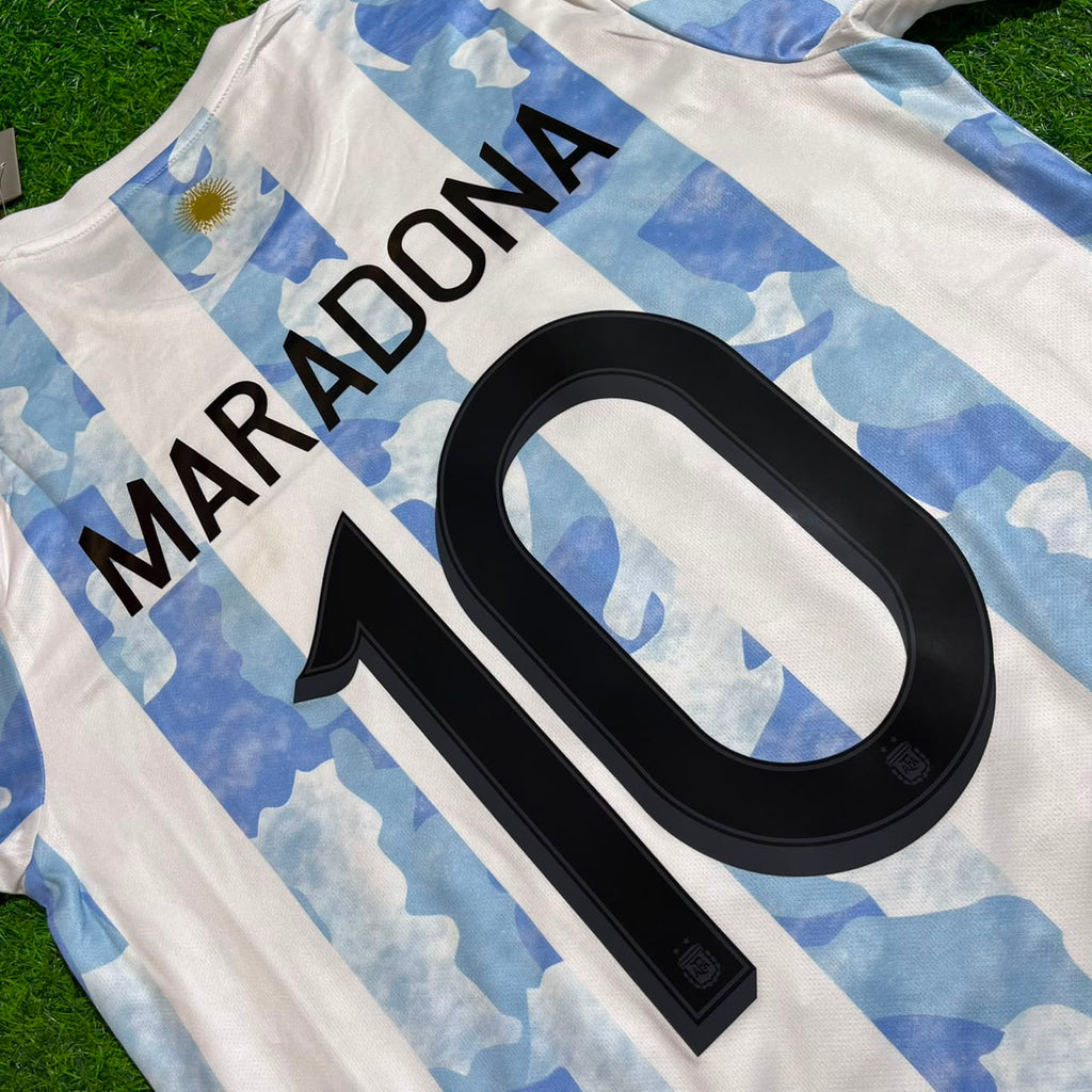Diego Armando Maradona 10 - Argentina Retro Kit Jersey – Detailed View