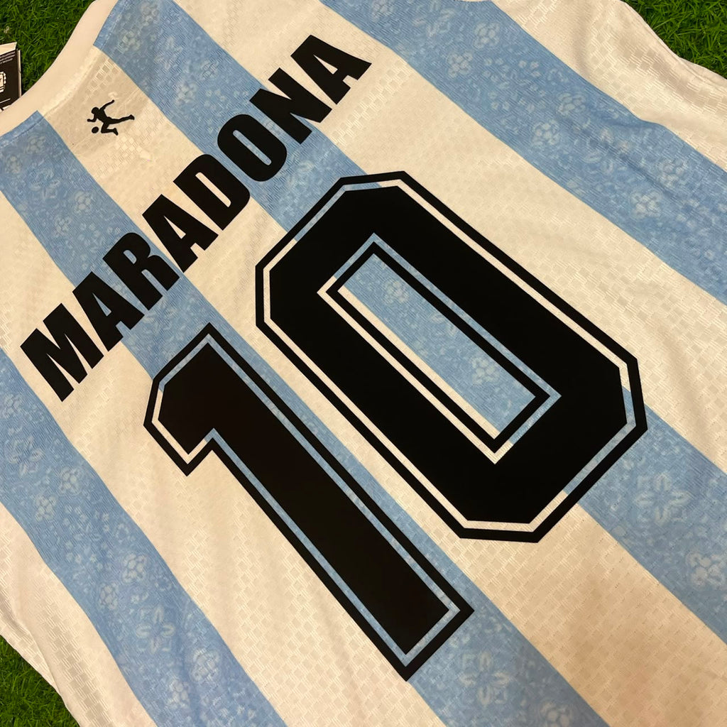 Argentina Legendary White Retro Kit Jersey – Diego Armando Maradona 10 - – Detailed View