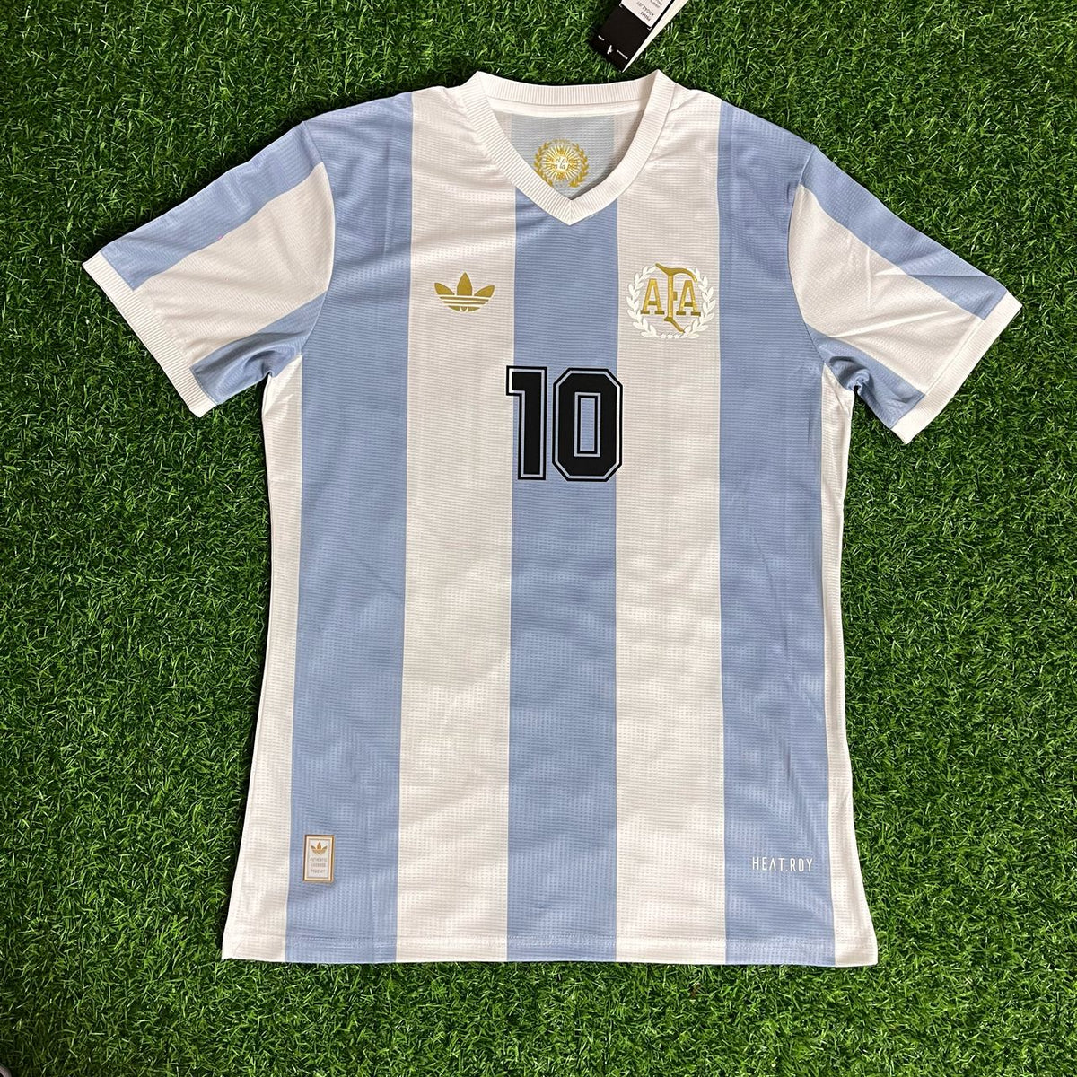 Diego Armando Maradona 10 - Argentina Legendary White Retro Kit Jersey – Front View