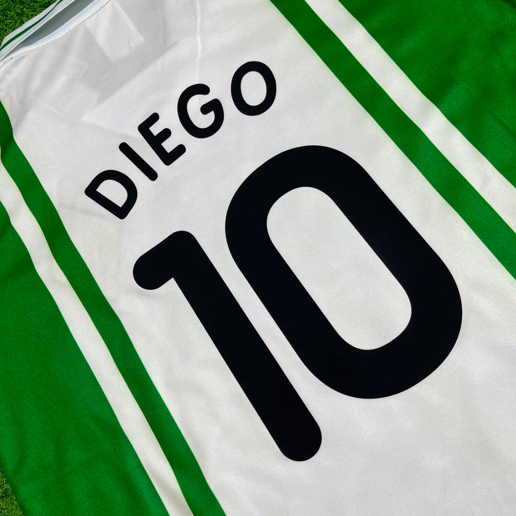Werder Bremen Retro Kit – Diego Ribas – Detailed View