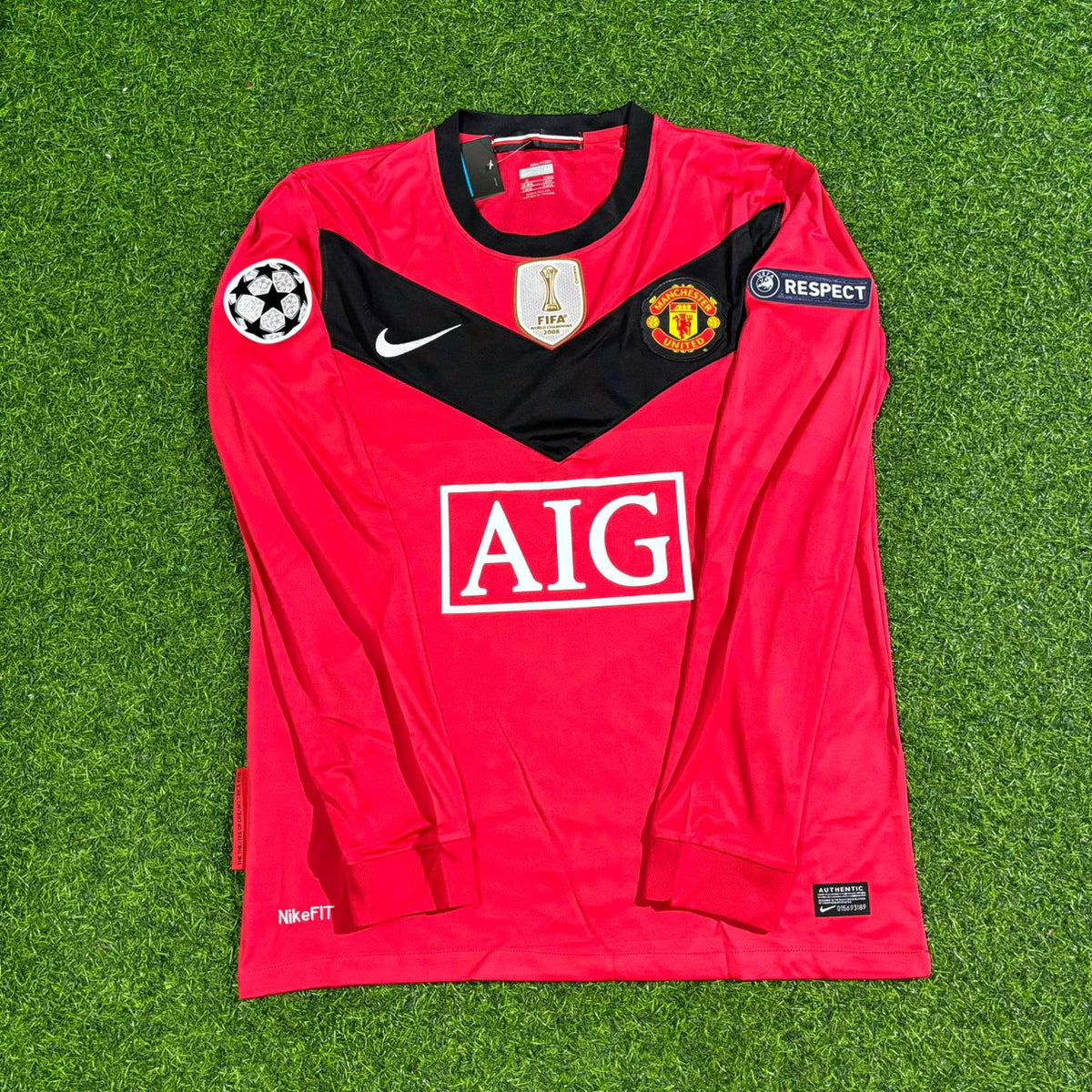 2009/10 Owen Hargreaves #4 Manchester United Retro Long Sleeve Football Jersey – Front View