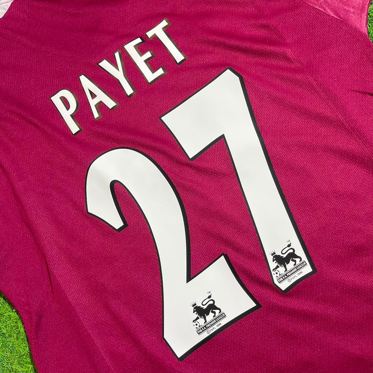 Dimitri Payet #27 West Ham United Home Retro Football Jersey – Detailed View