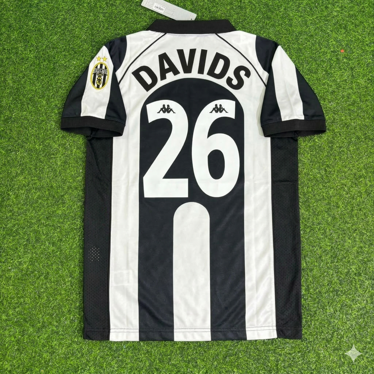 1997/98 Edgar Davids 26 - Juventus Home Retro Football Jersey – Back View