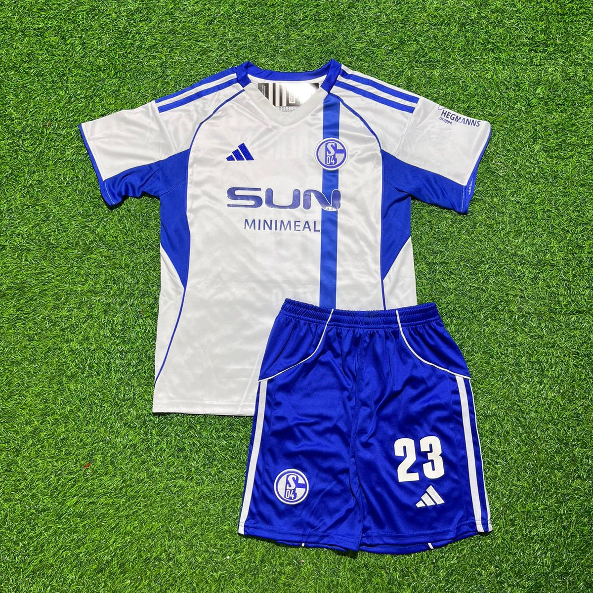 Schalke 04 Kids Auswärts-Set Weiß 2025-2026 – Edin Džeko #10 FC – Detailed View