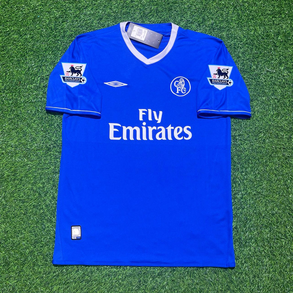 Chelsea 2003-2005 Home Navy Blue Retro Football Jersey – Eidur Gudjohnsen – Front View
