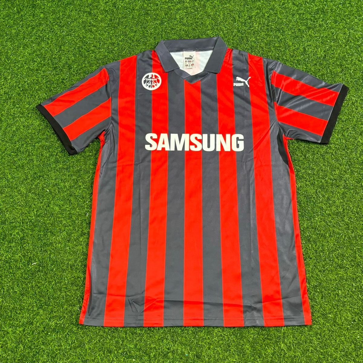 Eintracht Frankfurt 1991/1992 Saison Heim Retro – Front View