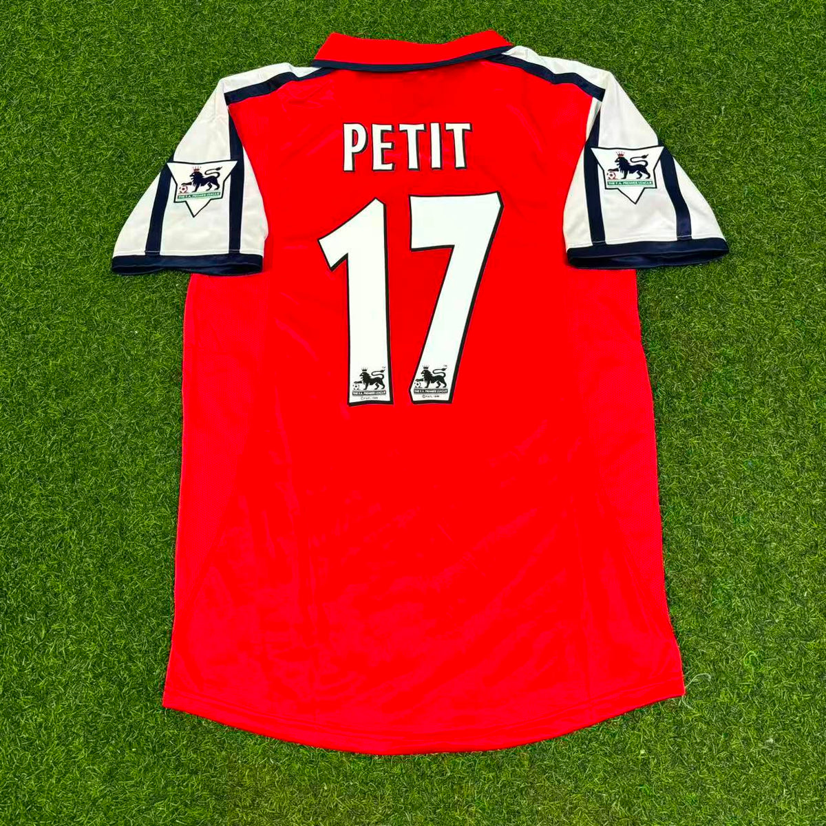 Arsenal 1999/02 Red White Retro Jersey – Emmanuel Petit #17 – Back View