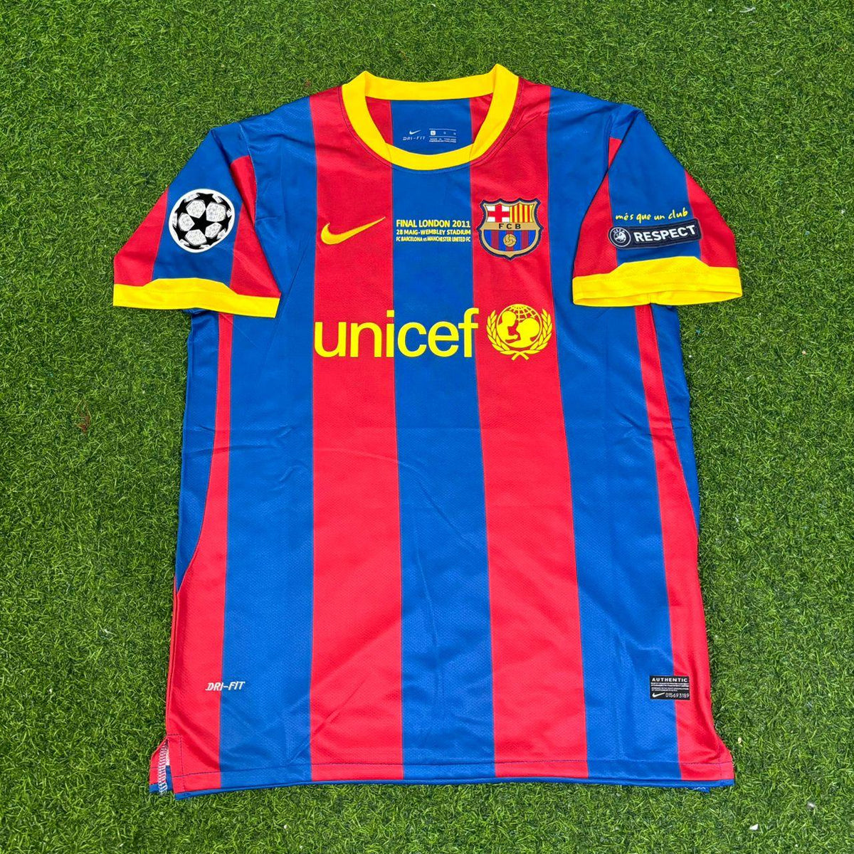 Barcelona 2011 London Final Jersey – Eric Abidal 22- – Front View