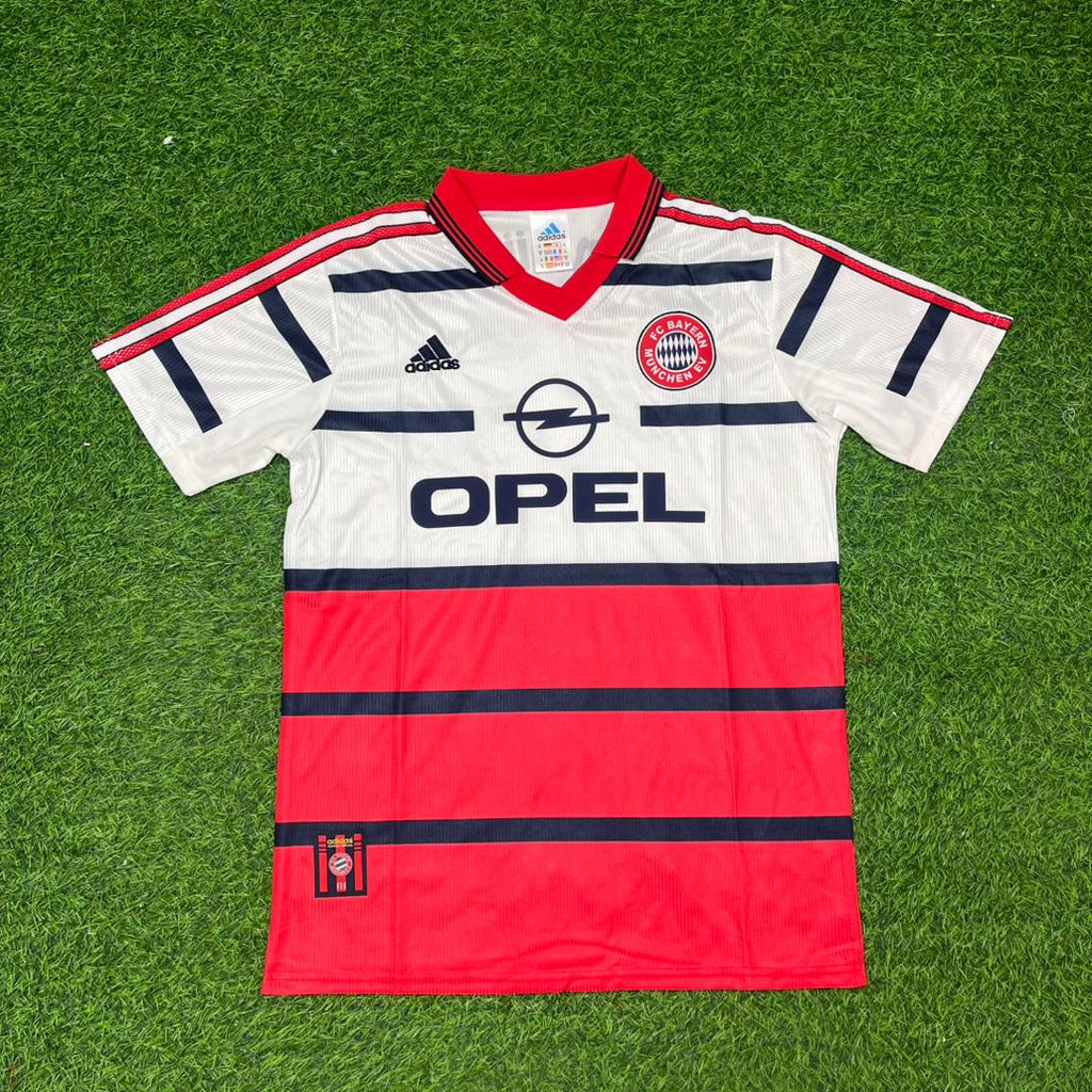 Bayern München 1998/01 Saison Auswärts Retro – FC – Detailed View