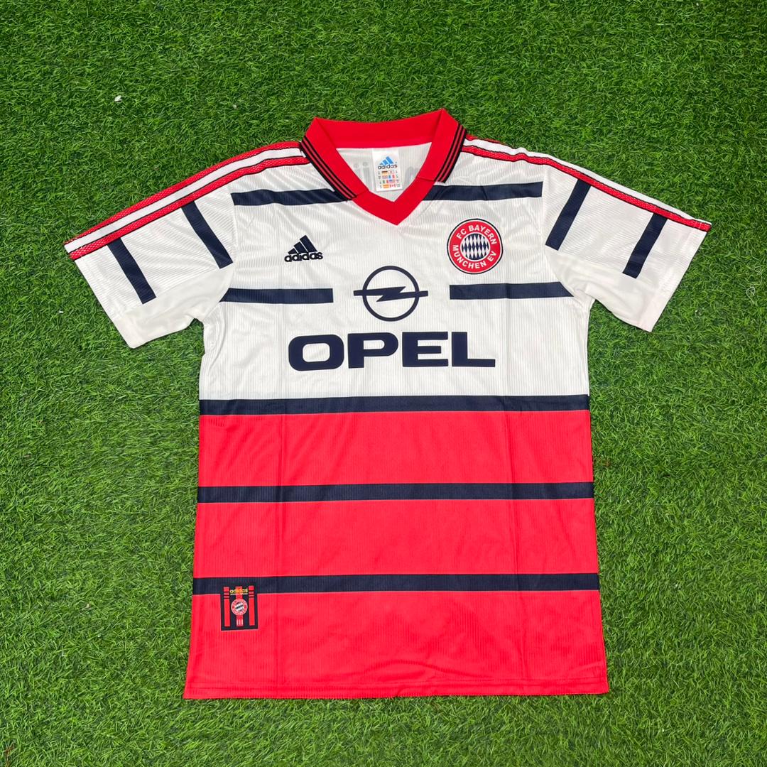 Bayern München 1998/01 Saison Auswärts Retro – FC – Detailed View