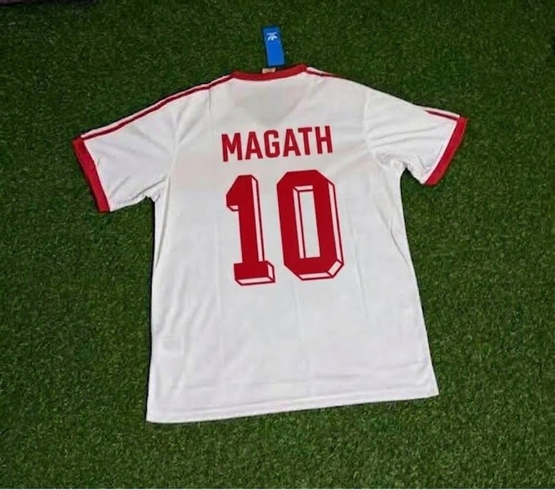 Felix Magath #10 Hamburger SV Retro Heimtrikot 1983 Weiß Fußball – Back View
