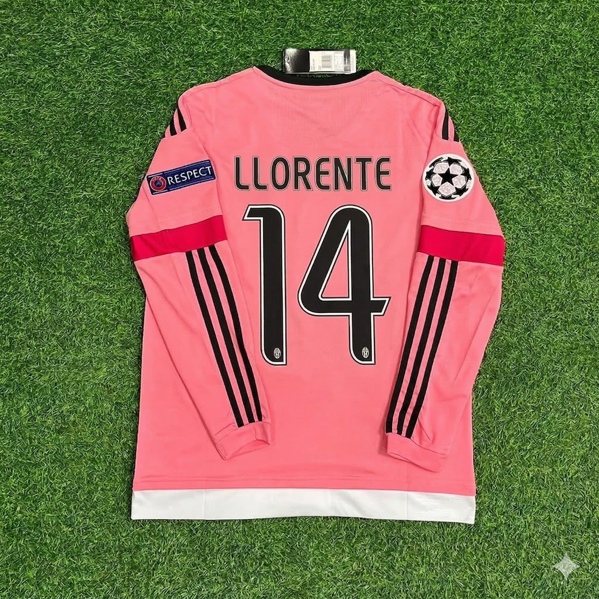 Juventus Pink Retro 2015-2016 Pink Jersey – Fernando Llorente – Back View