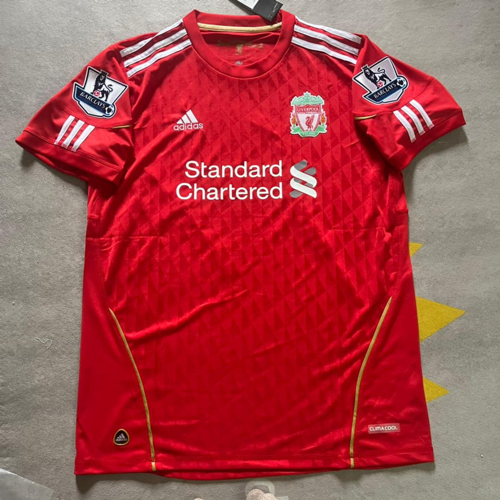 Fernando Torres Liverpool 2010 2011 Season Red Retro Jersey – Front View