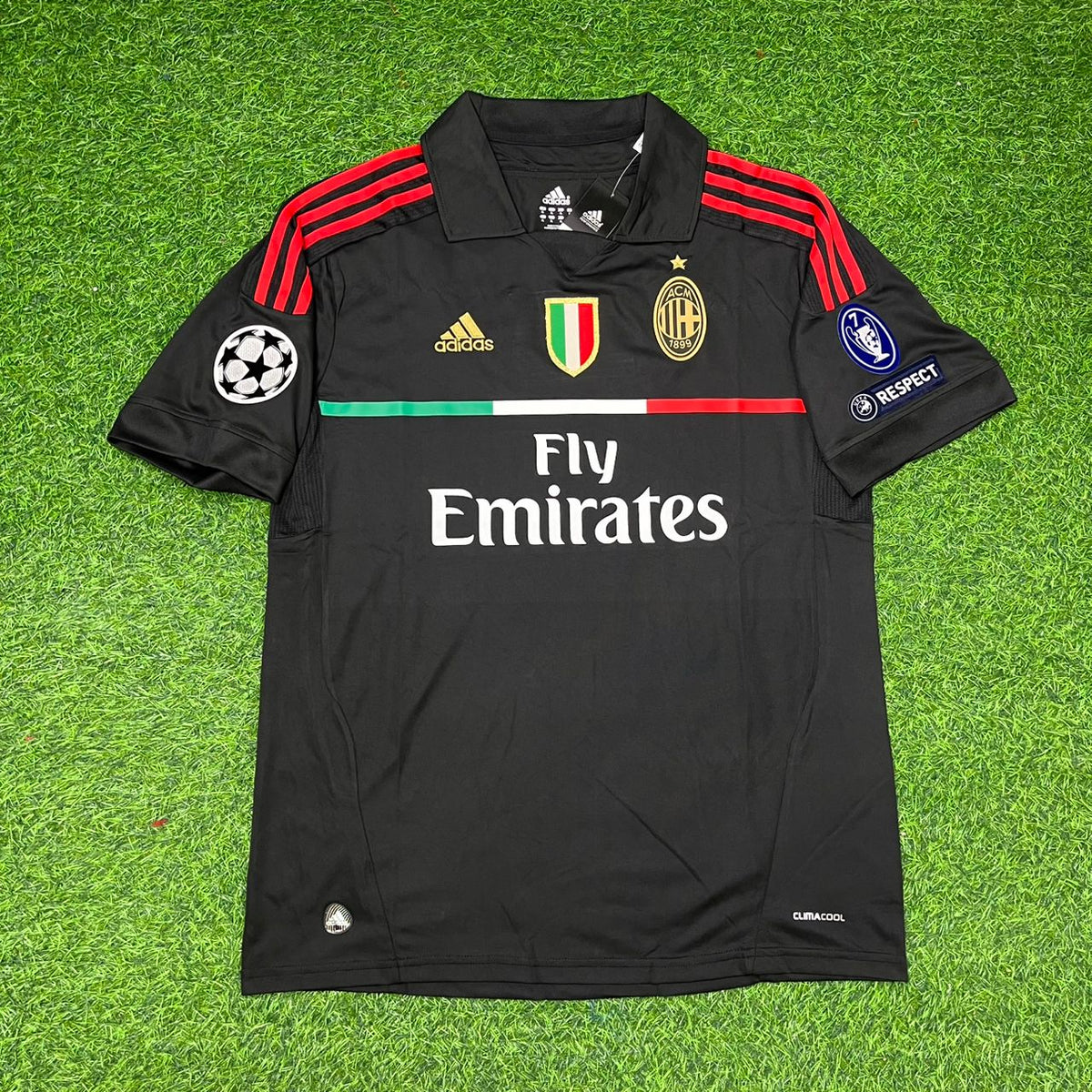 2011/12 Filippo Inzaghi 9 - Milan Third Kit Retro Football Jersey – Front View