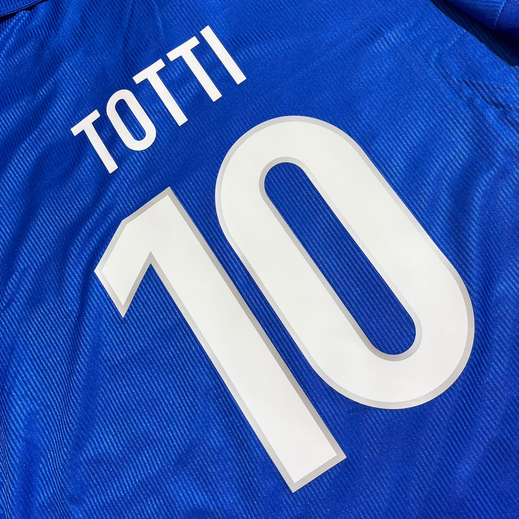 Italy Home Blue Retro Football Jersey – Francesco Totti – Detailed View