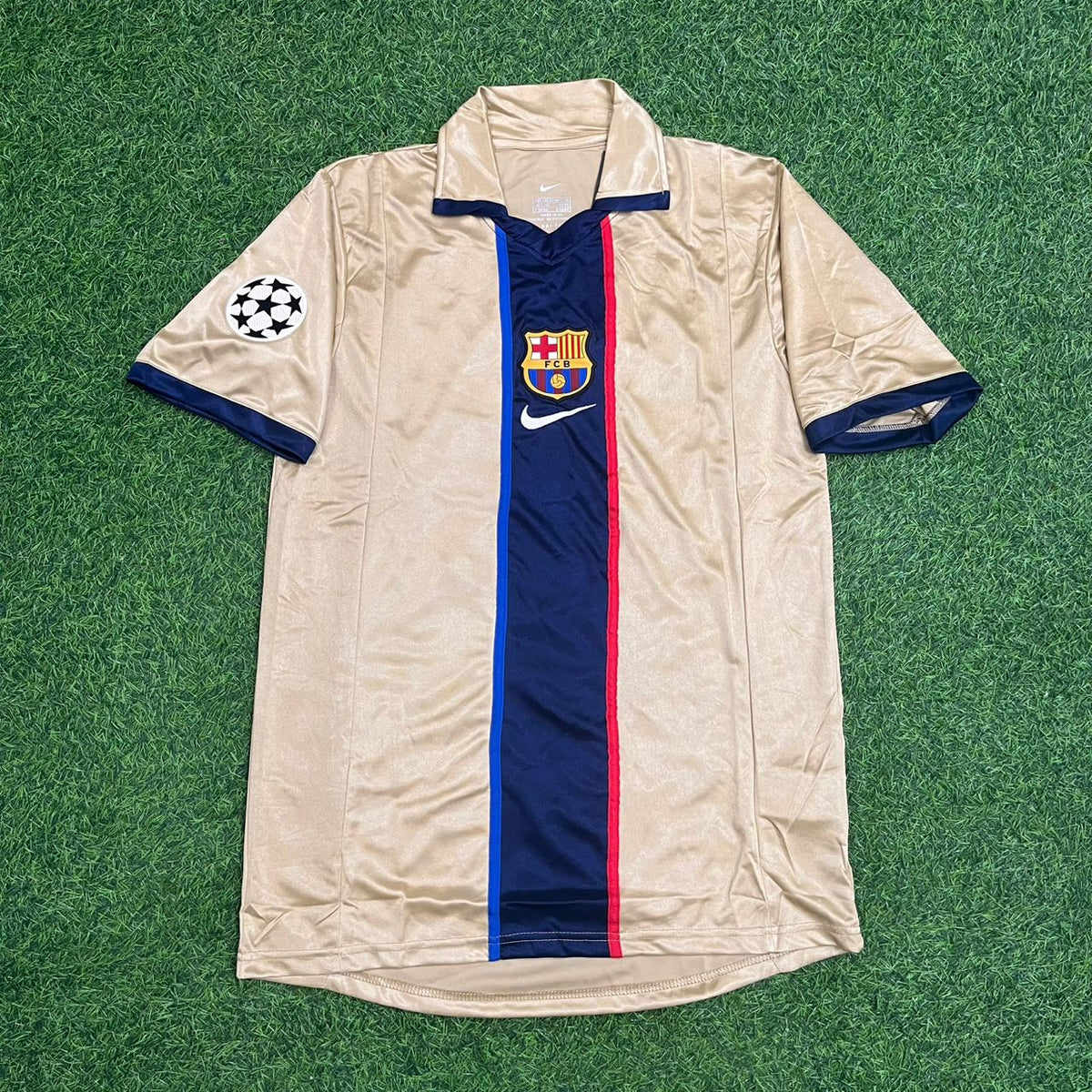 2001 Frank de Boer 3 Barcelona 2002 Season Retro Football Jersey – Front View