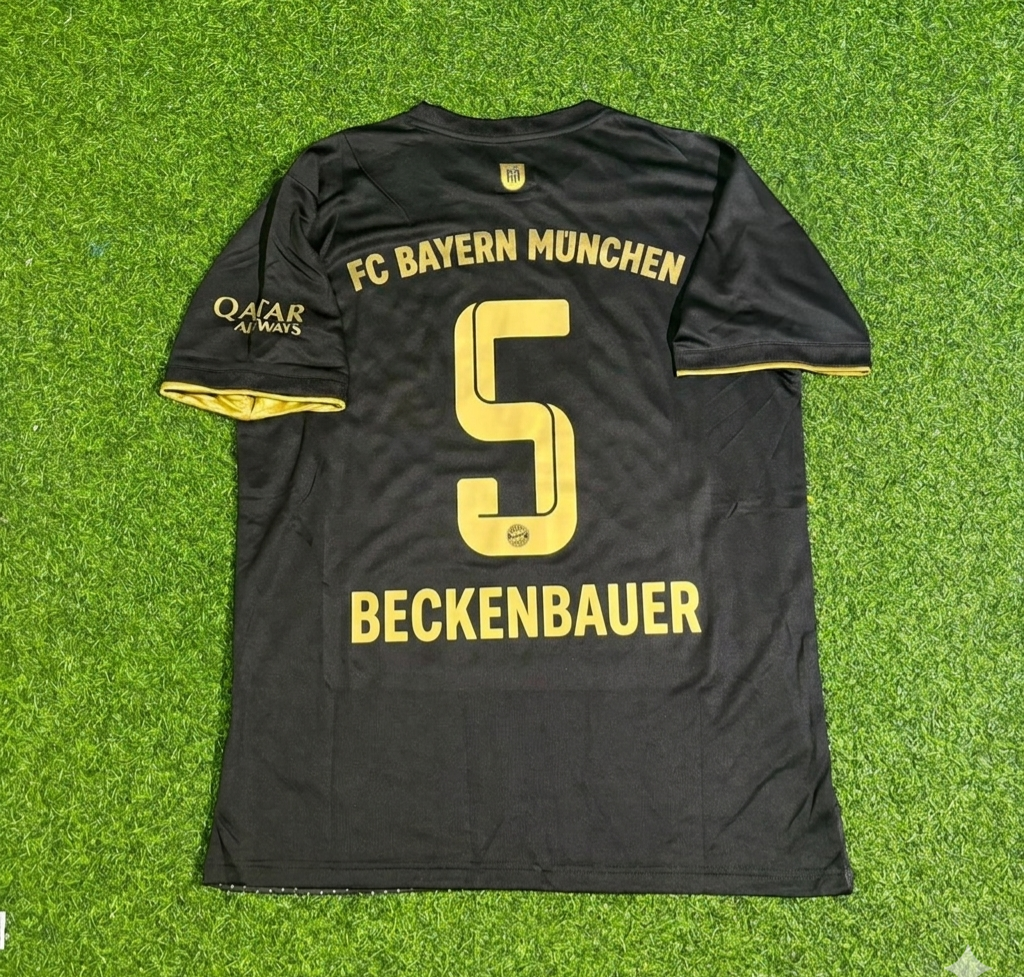 Franz Beckenbauer Bayern Munich Away Football Jersey – Back View