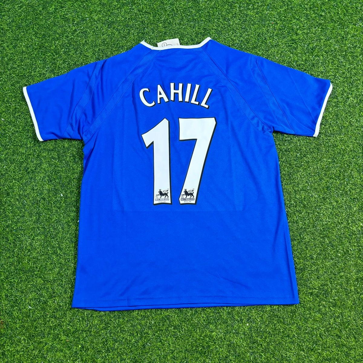 Tim Cahill Everton Blue Retro Football Jersey – Detailed View