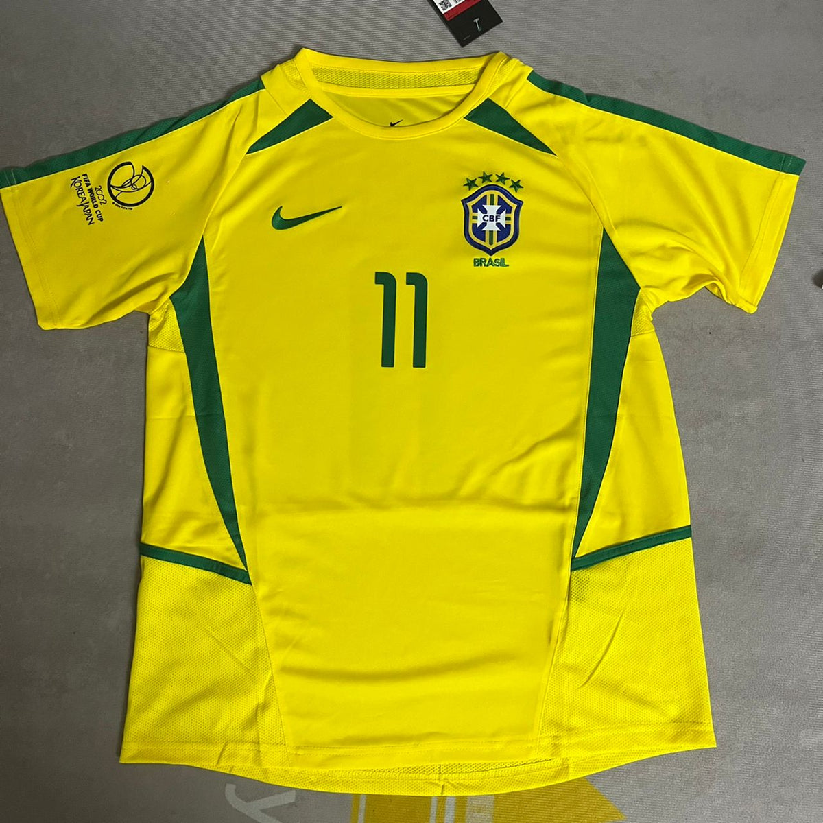 Ronaldinho Brazil 2002 World Cup Retro Football Jersey – Detailed View