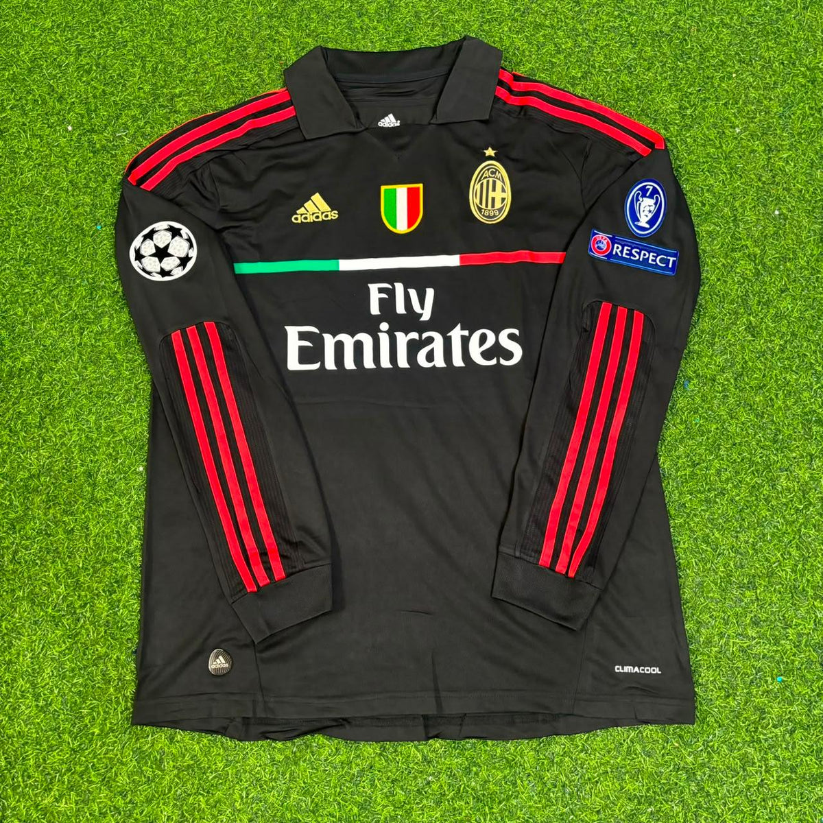 AC Milan 2011/12 Red & Black Retro Football Jersey – Gennaro Gattuso – Front View
