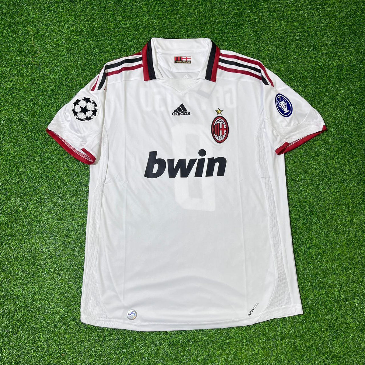 2009 Gennaro Gattuso Milan 2010 Season White Retro Football Jersey – Front View