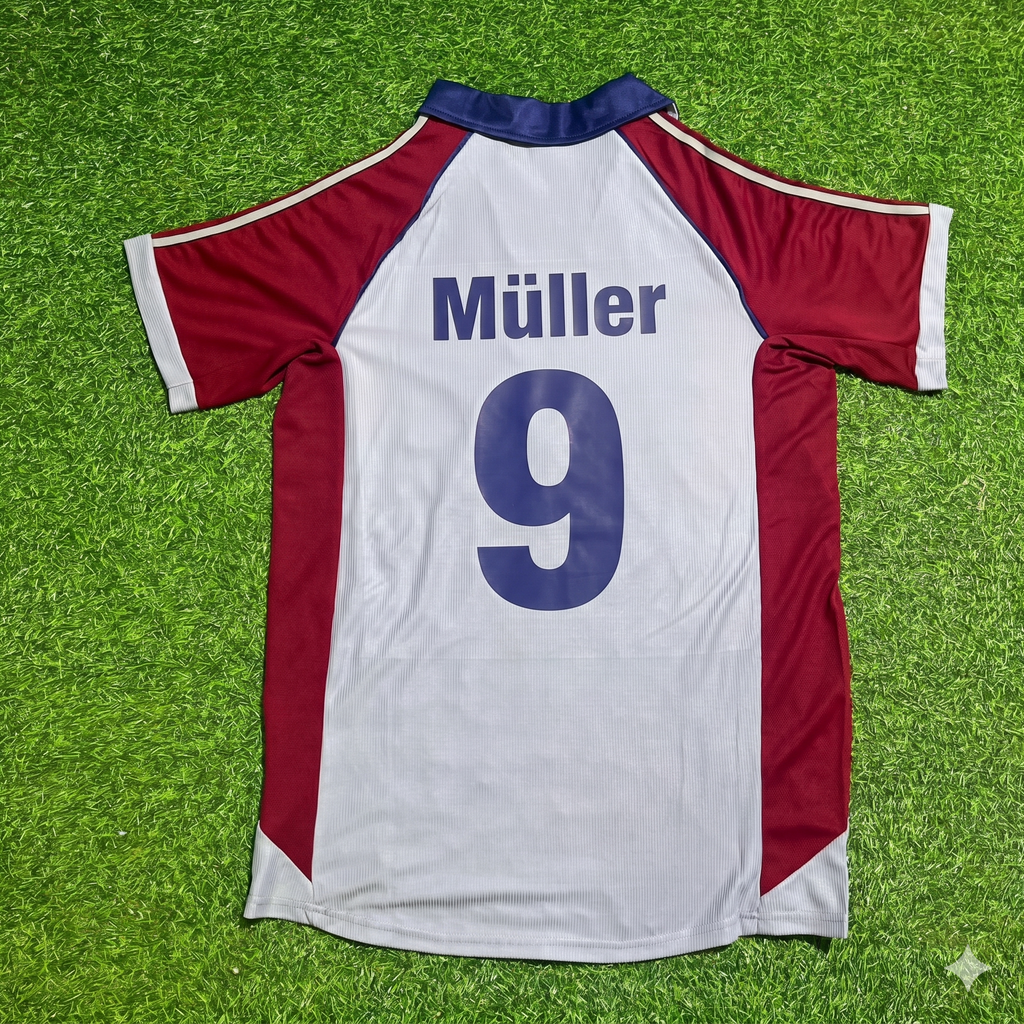 Gerd Müller #9 FC Bayern München Auswärts Retro Grau – Back View