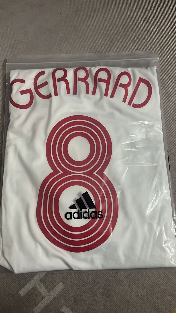 Steven Gerrard Liverpool 2007 White Blue Long Sleeve Retro Jersey – Detailed View