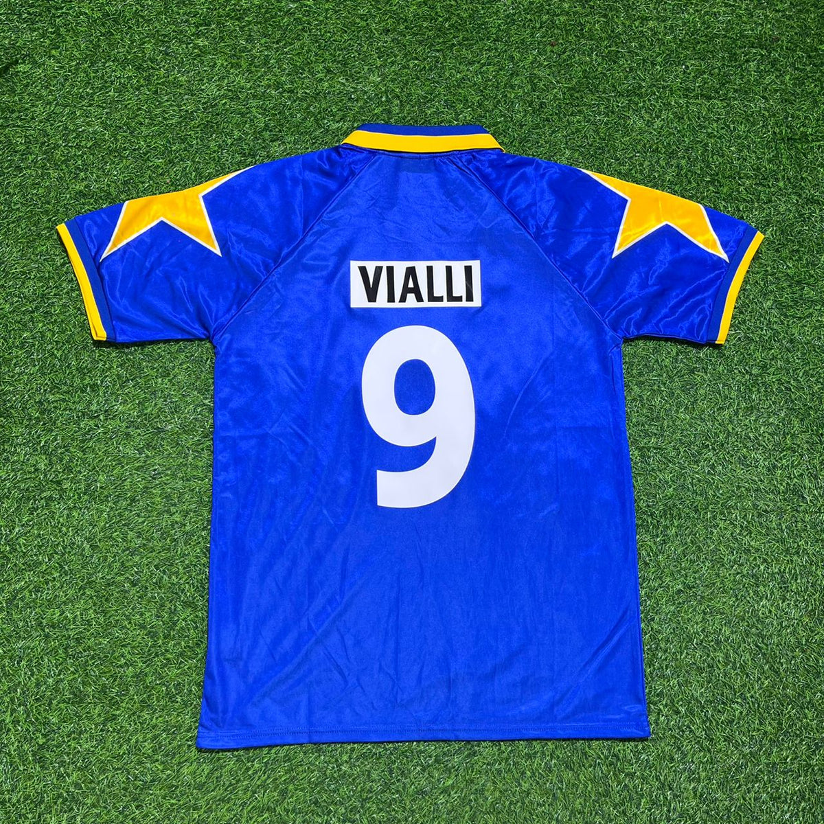 Juventus 1995/97 Retro Kit Jersey – | | – Gianluca Vialli 9 – – Back View