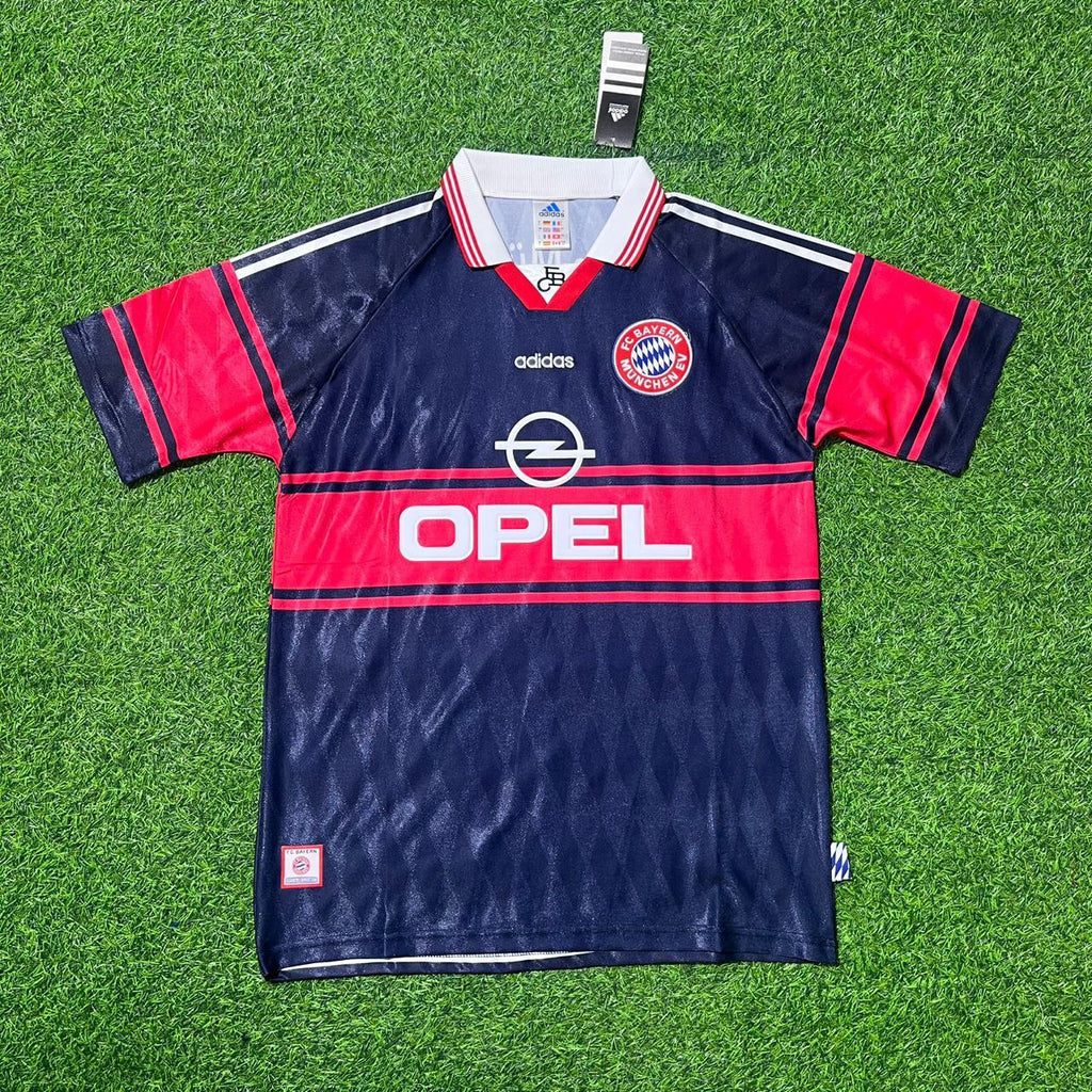 Bayern Munich Retro 1997/99 Jersey – Giovane Elber 9 – Front View