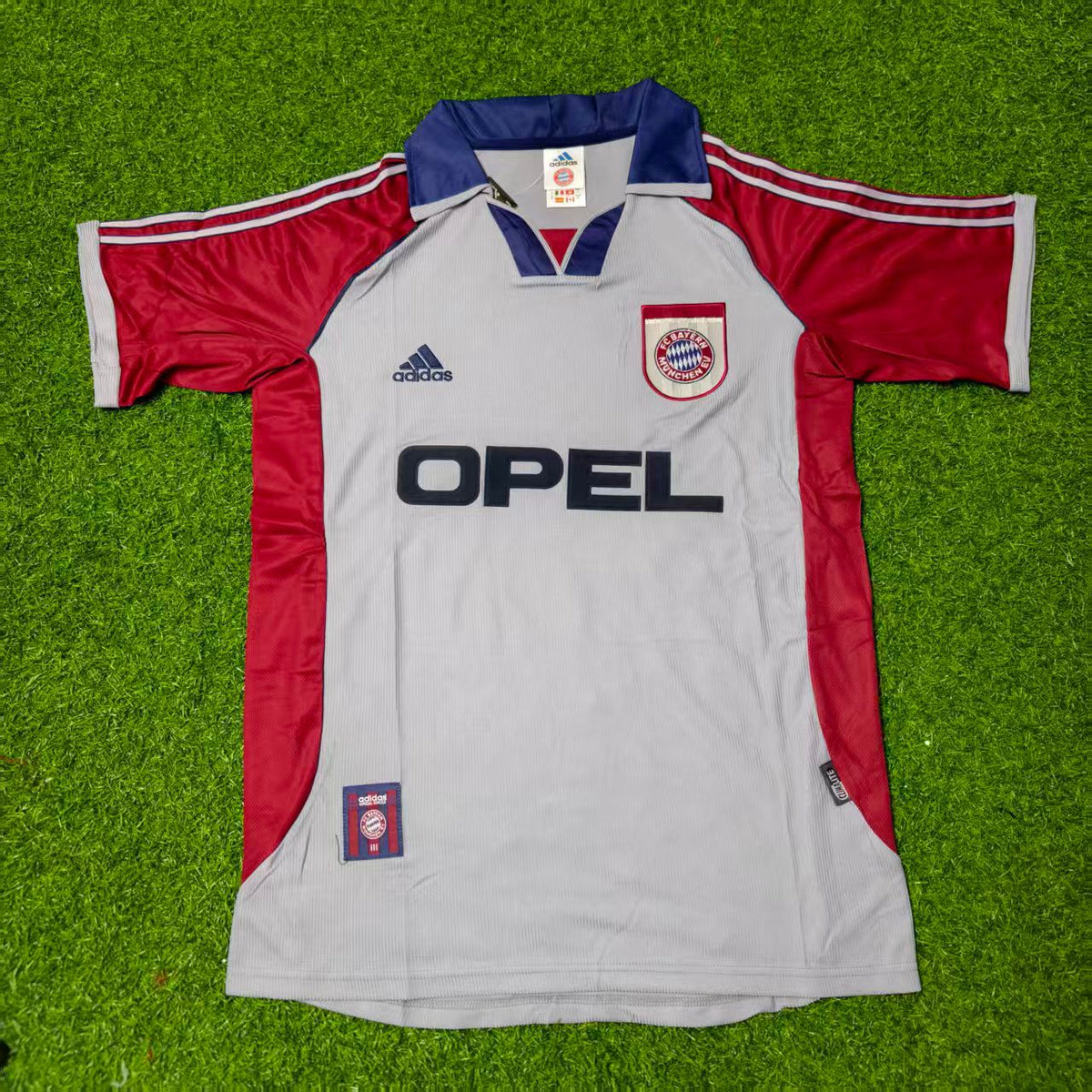 1998/99 Giovane Elber Bayern Munchen Auswarts Retro Fussballtrikot Grau Jersey – Front View