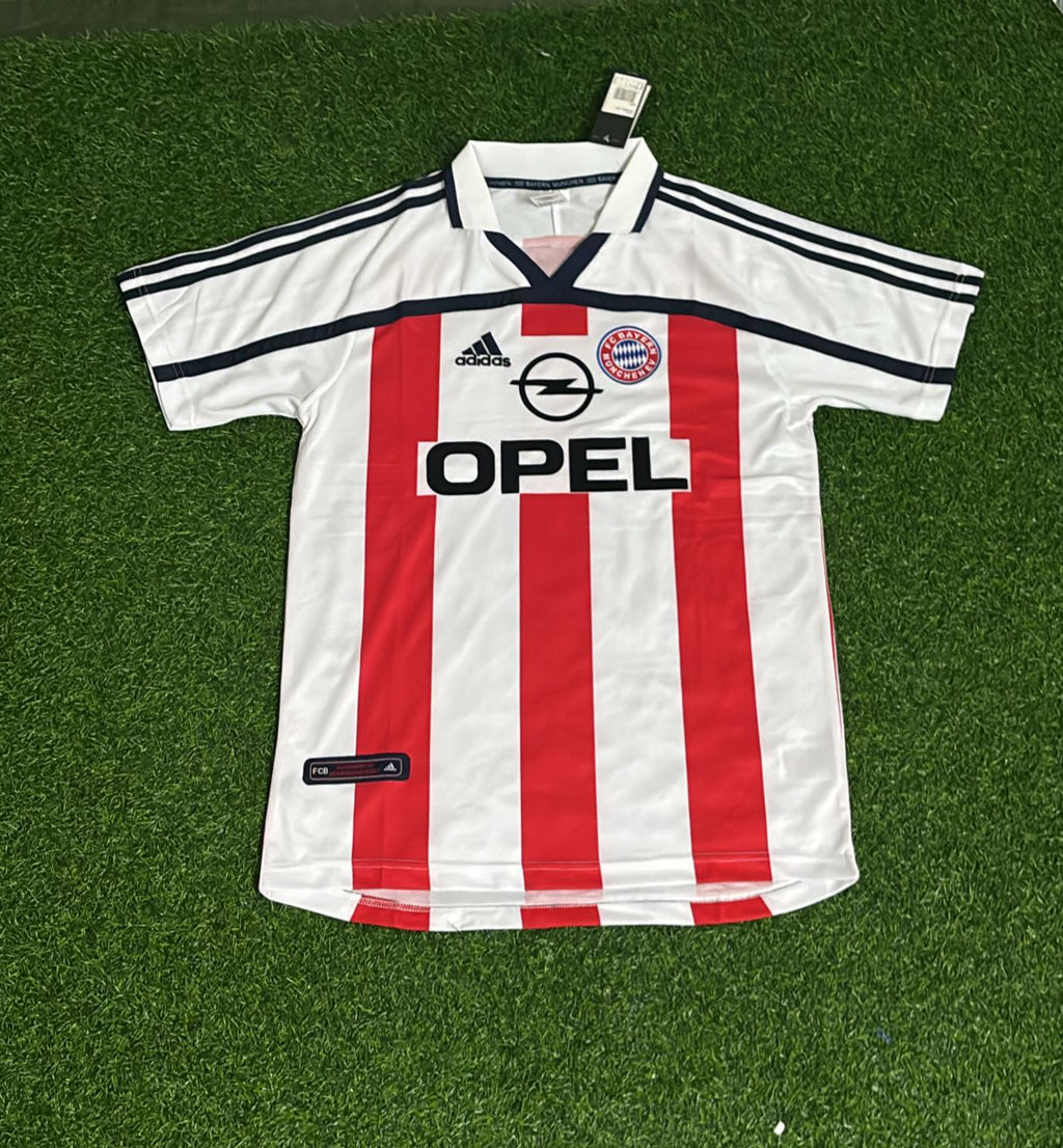 2000 Giovane Elber Bayern Munich 2001 Football Jersey – Front View