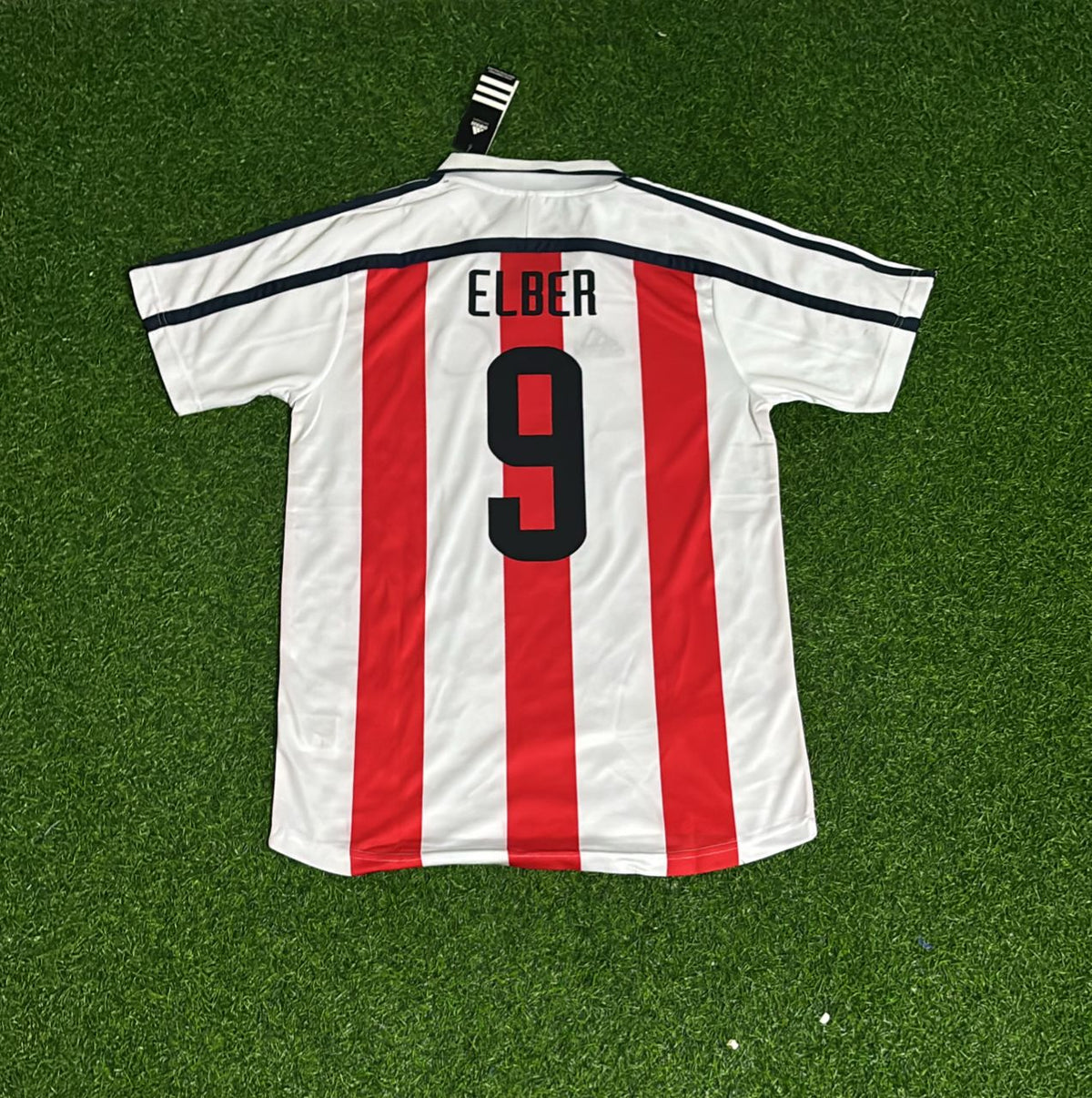 2000 Giovane Elber Bayern Munich 2001 Football Jersey – Back View
